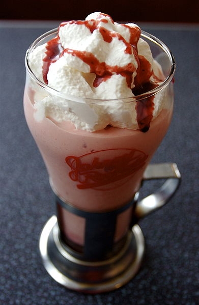 Strawberry Milksahe - A Dessert Cum Drink
